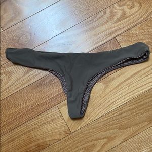 Acacia hookipa bottoms